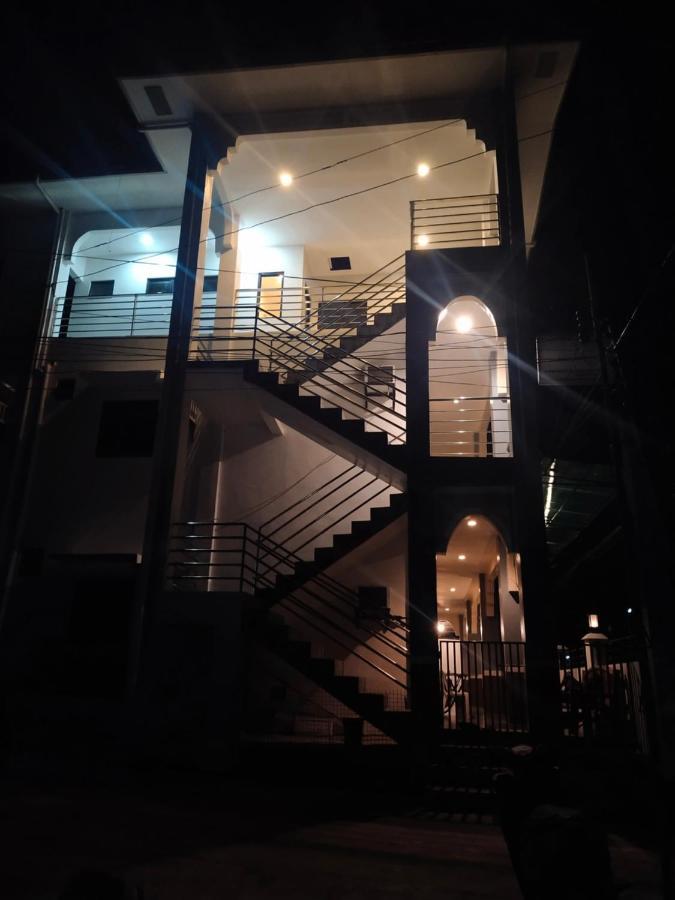 Junie Pension House Moalboal Exterior foto